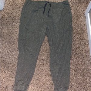 levi's men's cargo jogger pant